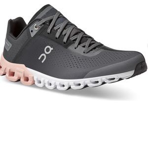On Cloudflow Running Shoe